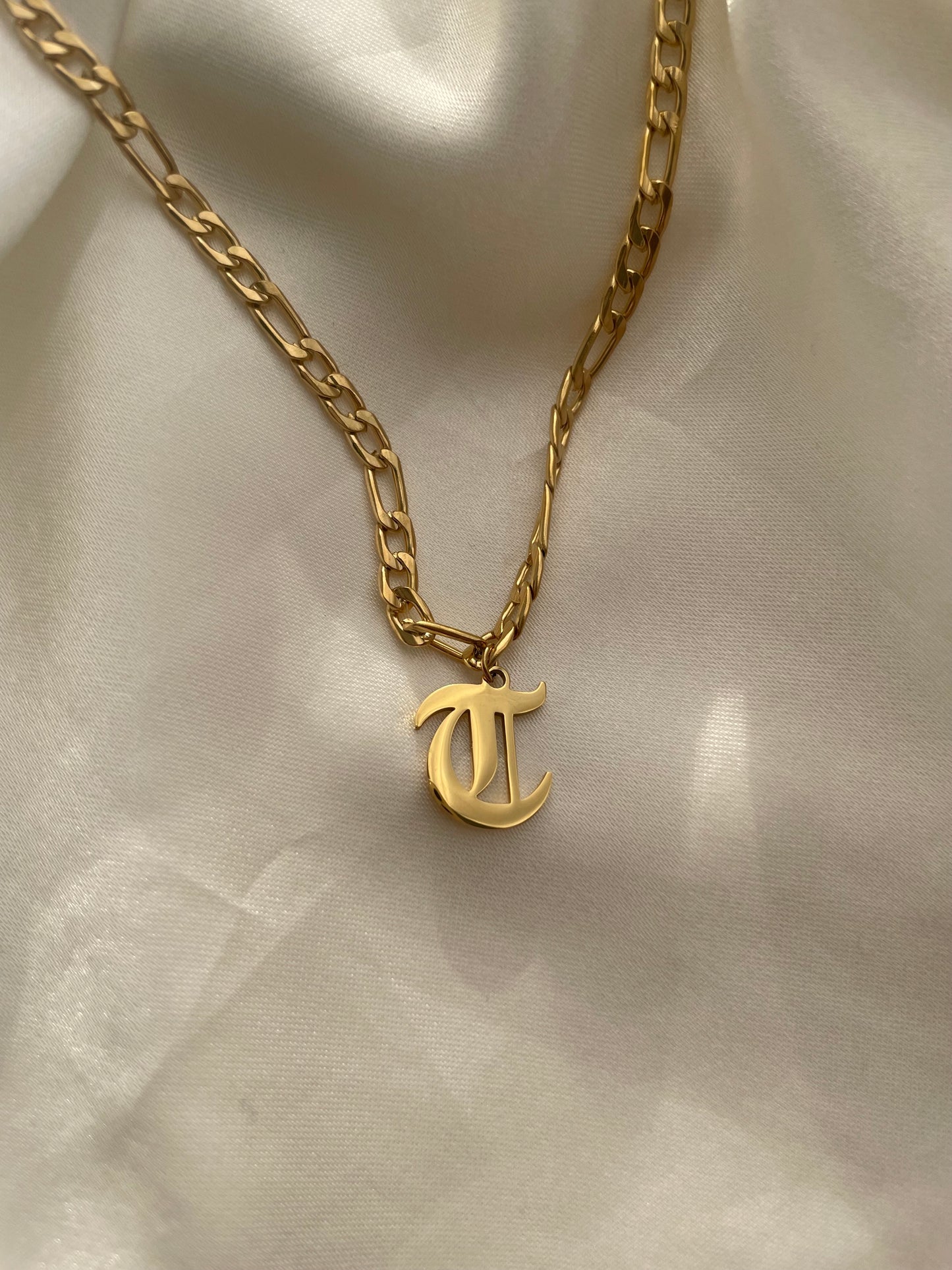 Vintage OE English Necklace