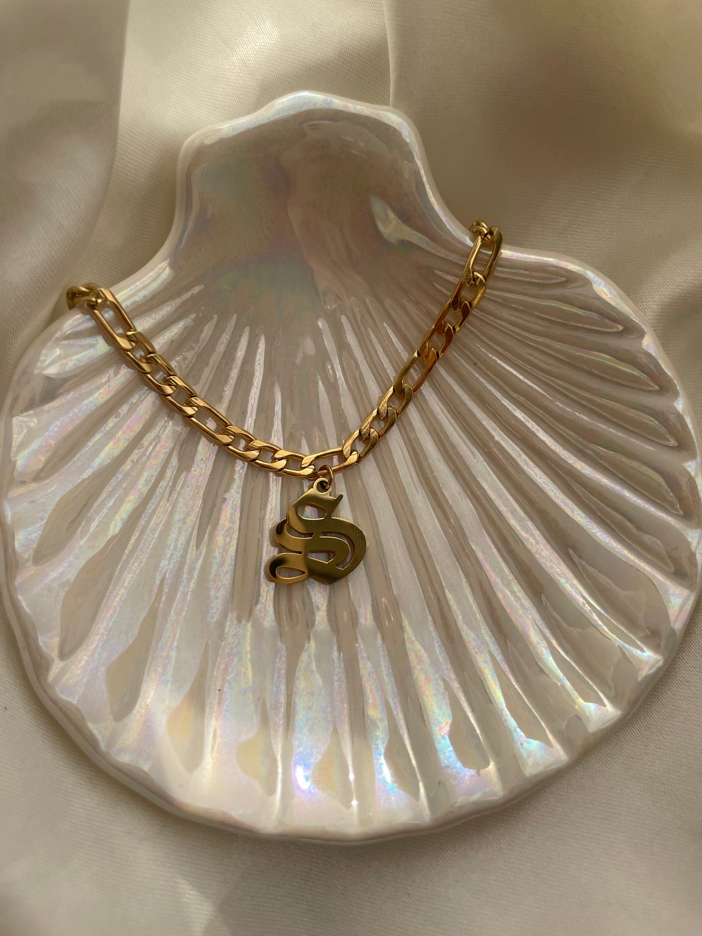 Vintage OE English Necklace