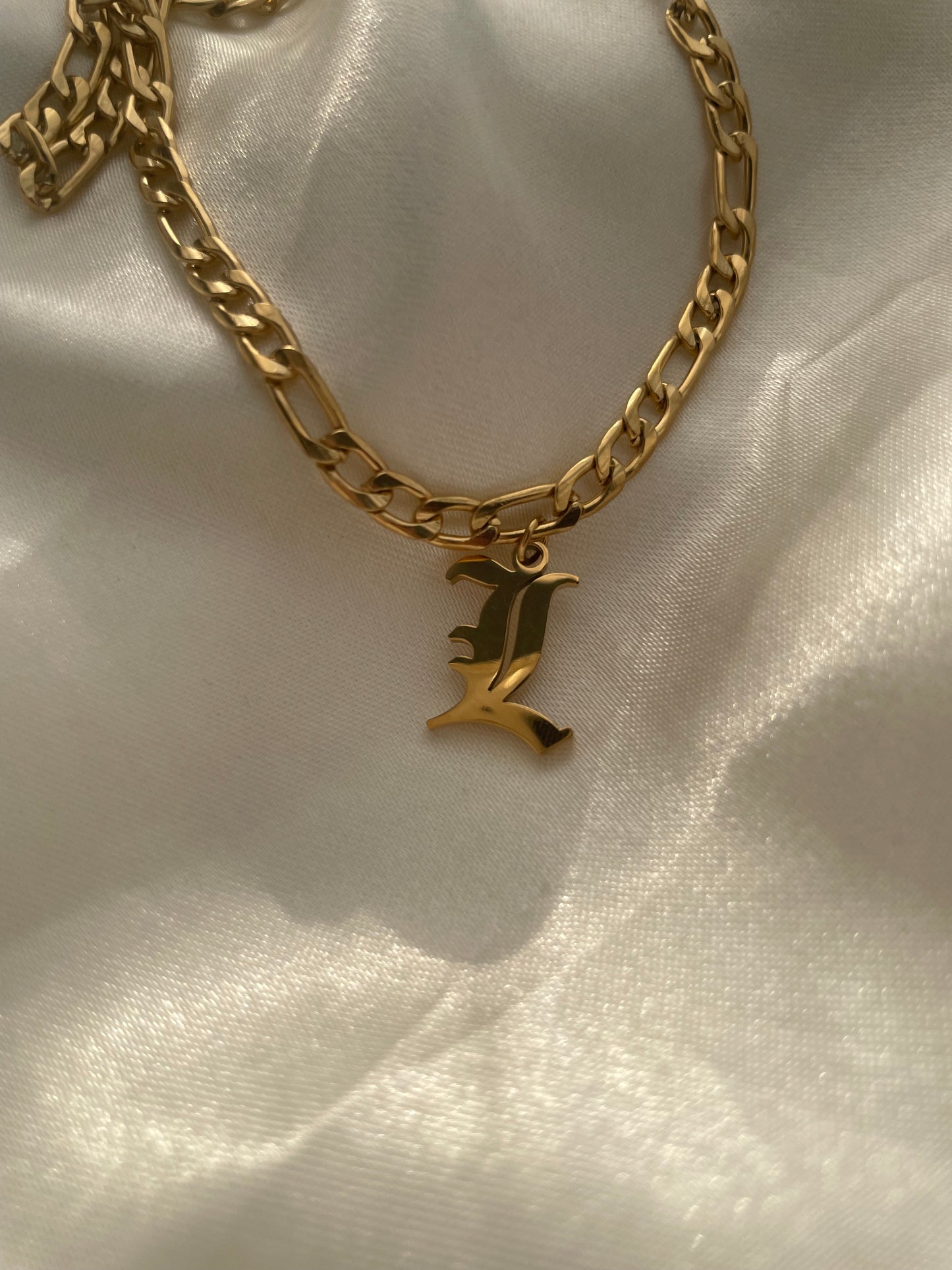 Vintage OE English Necklace