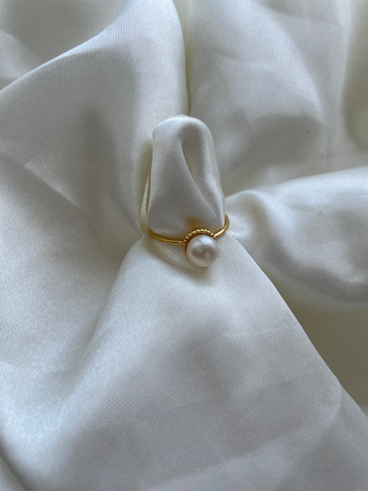 Pearl Ring