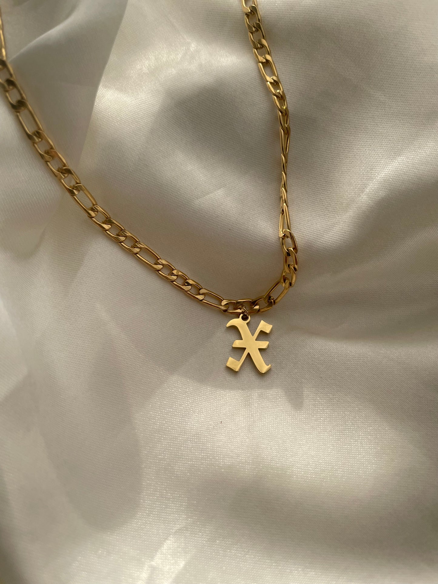 Vintage OE English Necklace