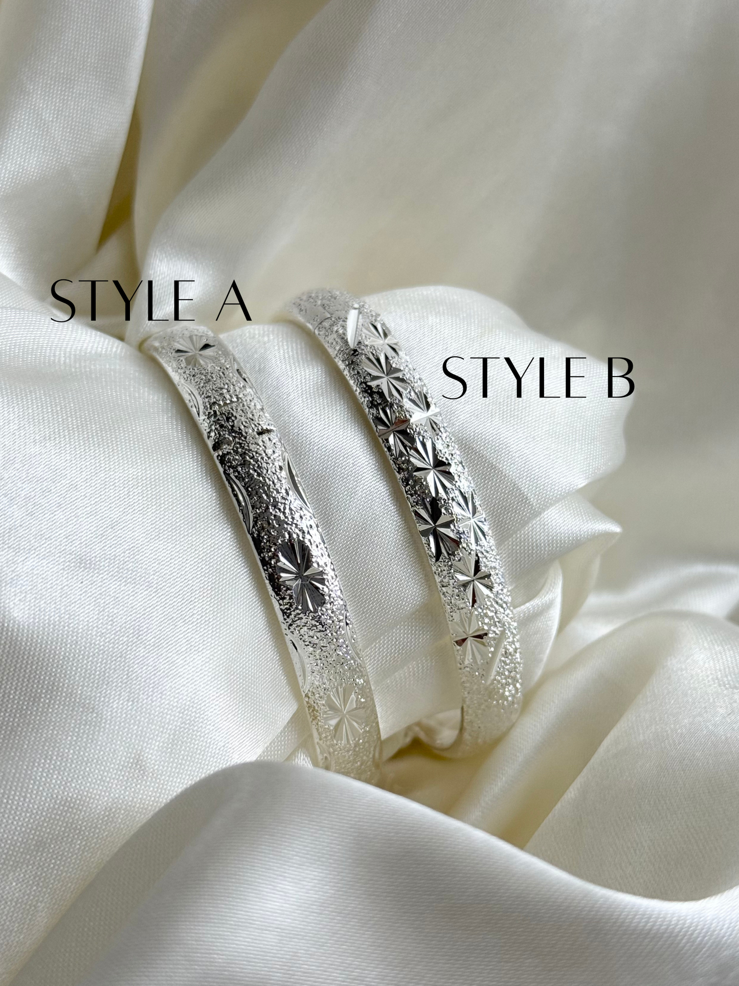 The Amara Bangle (White Gold)